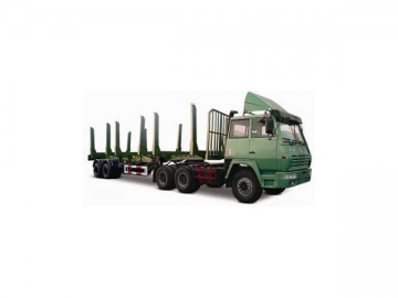 <strong>Caminhão para transporte de madeira</strong>