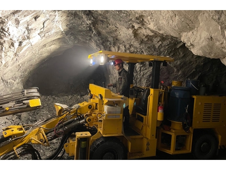 Jumbos de Perfuração Hidráulicos, HT82  (para Tunelamento)