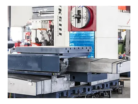 Mandriladora e fresadora CNC tipo mesa