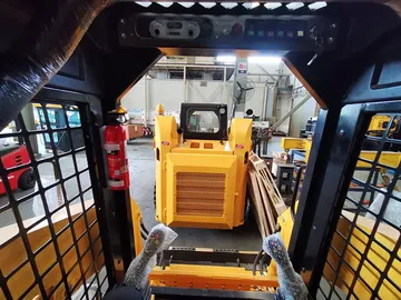 255F/265F  Minicarregadeira