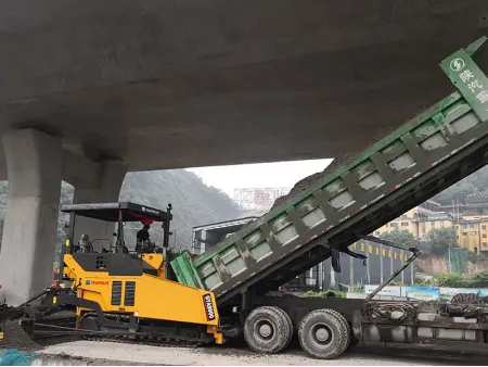 GYA9000  Pavimentadora de asfalto