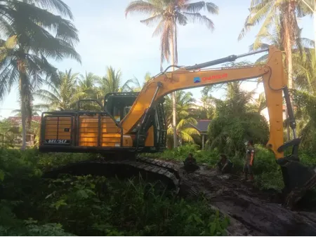 ZG135HF  Escavadeira florestal