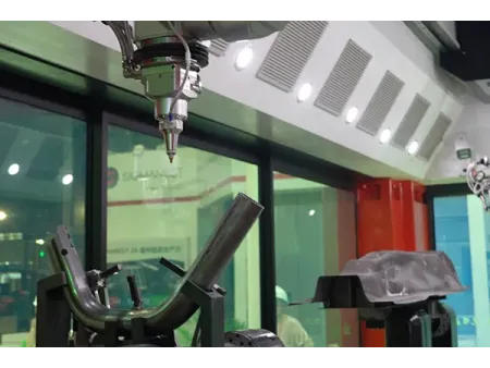 Máquina de corte a laser tridimensional de 16 eixos e estação dupla