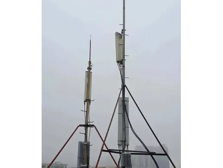 Torre de telecomunicação rooftop