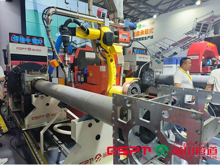Sistema de soldagem por arco submerso para pré-fabricação de carretel de tubo