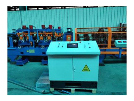 Máquina perfiladeira de calhas automática
