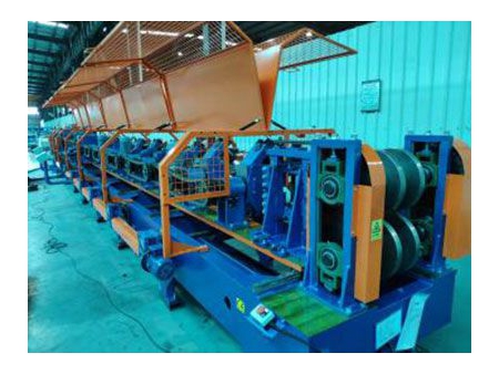 Máquina perfiladeira de calhas automática