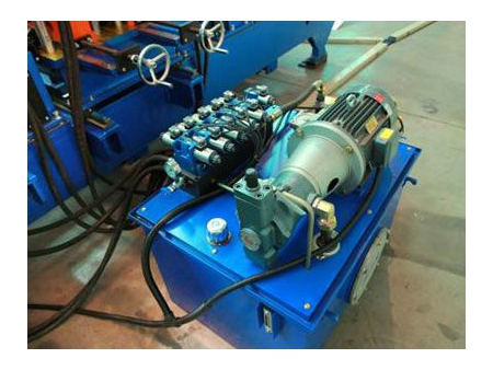 Máquina perfiladeira de calhas automática