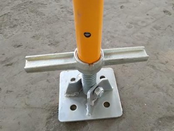 Sapata/base giratória para andaime