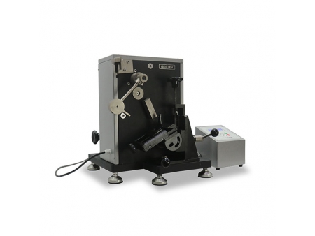 Máquina para determinação da resistência à fadiga  (ensaio de saltos de calçado)