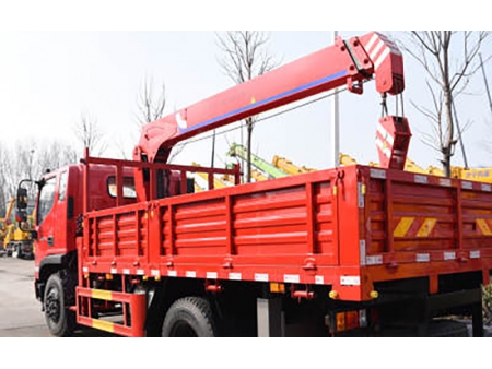 Caminhões Guindastes Articulados 5T, SST5S4