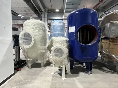 Equipamento desgaseficador e descontaminador de água