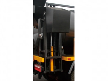 Caminhão tapa buraco <br/><small>(com mistura asfáltica reciclada a quente)</small>